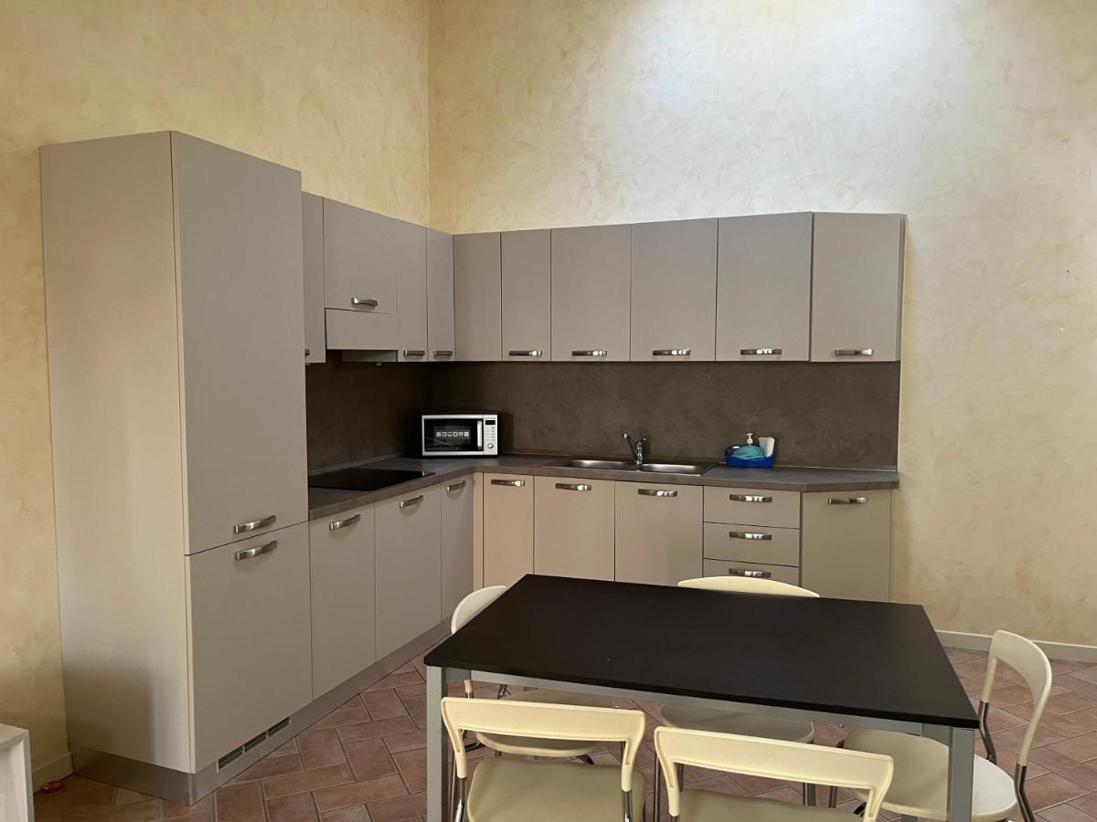 Piamarta Apartments Тосколано Мадерно Стая снимка